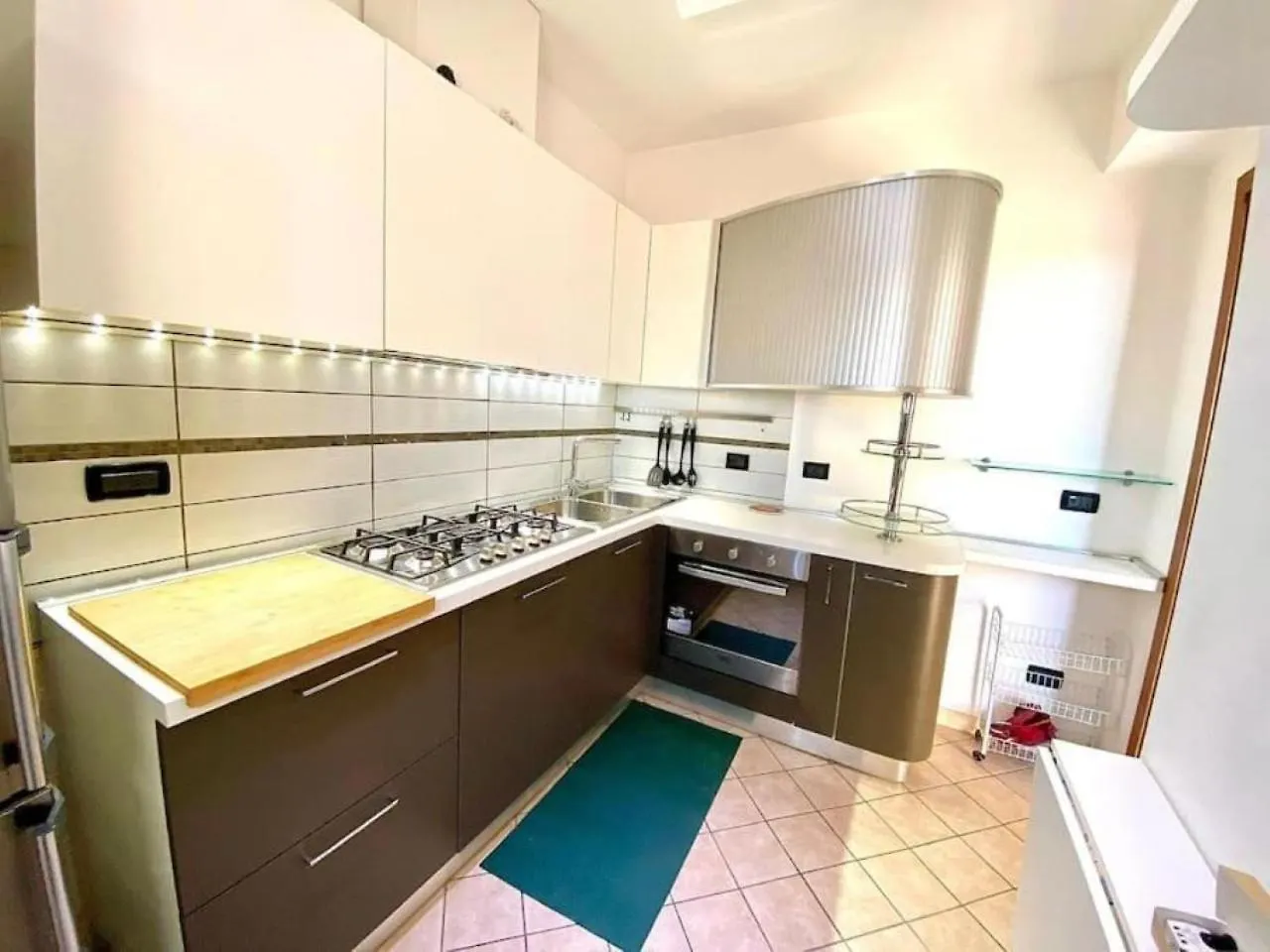 Comfortable House-Metro M1-M5 - Bicocca- Milan 0*,
